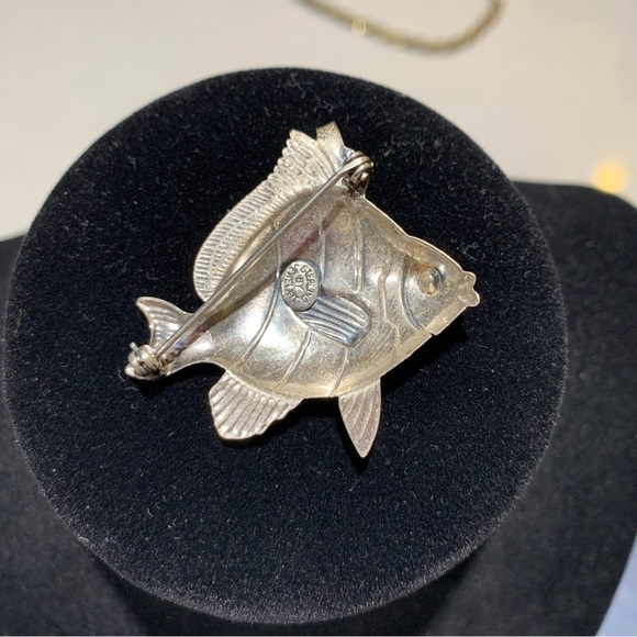 Sterling Silver Vintage Jewelart Tropical Fish Design Pin Brooch / Pendant - Picture 2 of 3